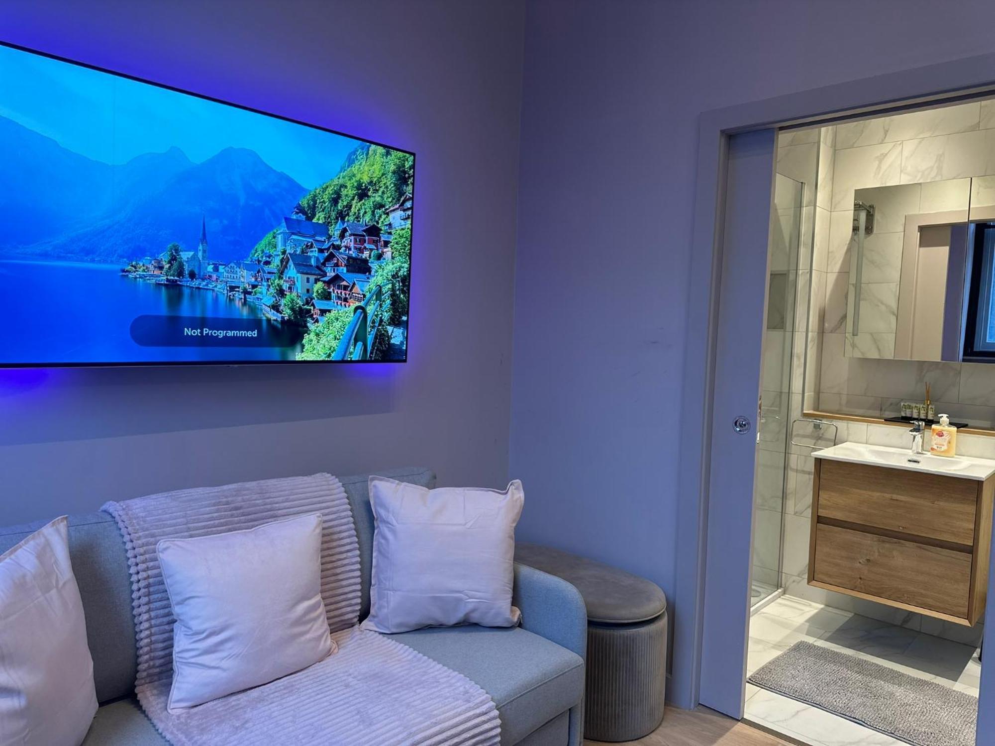 Stunning 2br In Chinatown *