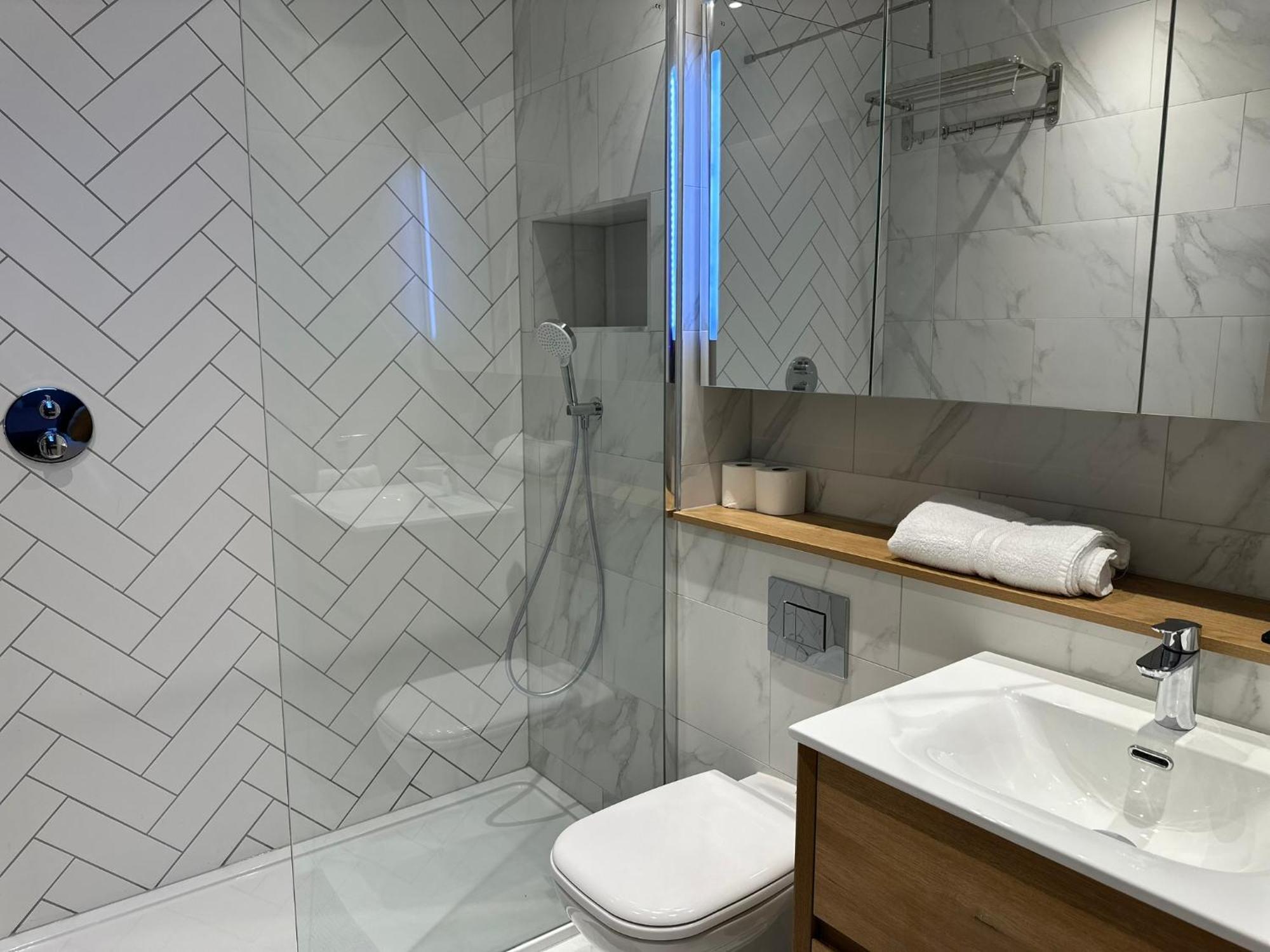 Apartment Stunning 2br In Chinatown *
